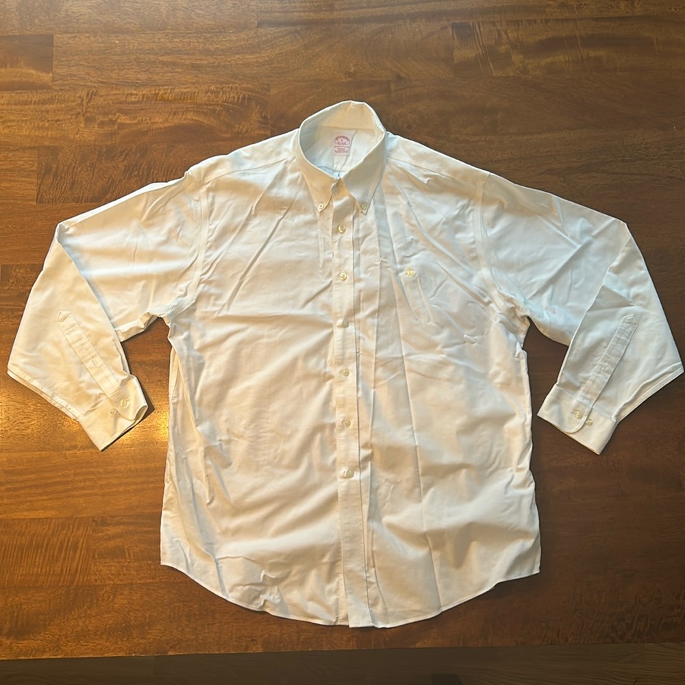 Brooks Brothers regular fit non iron dress shirt, XL, white, all supima cotton